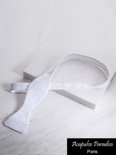 Designer self tie bowtie
